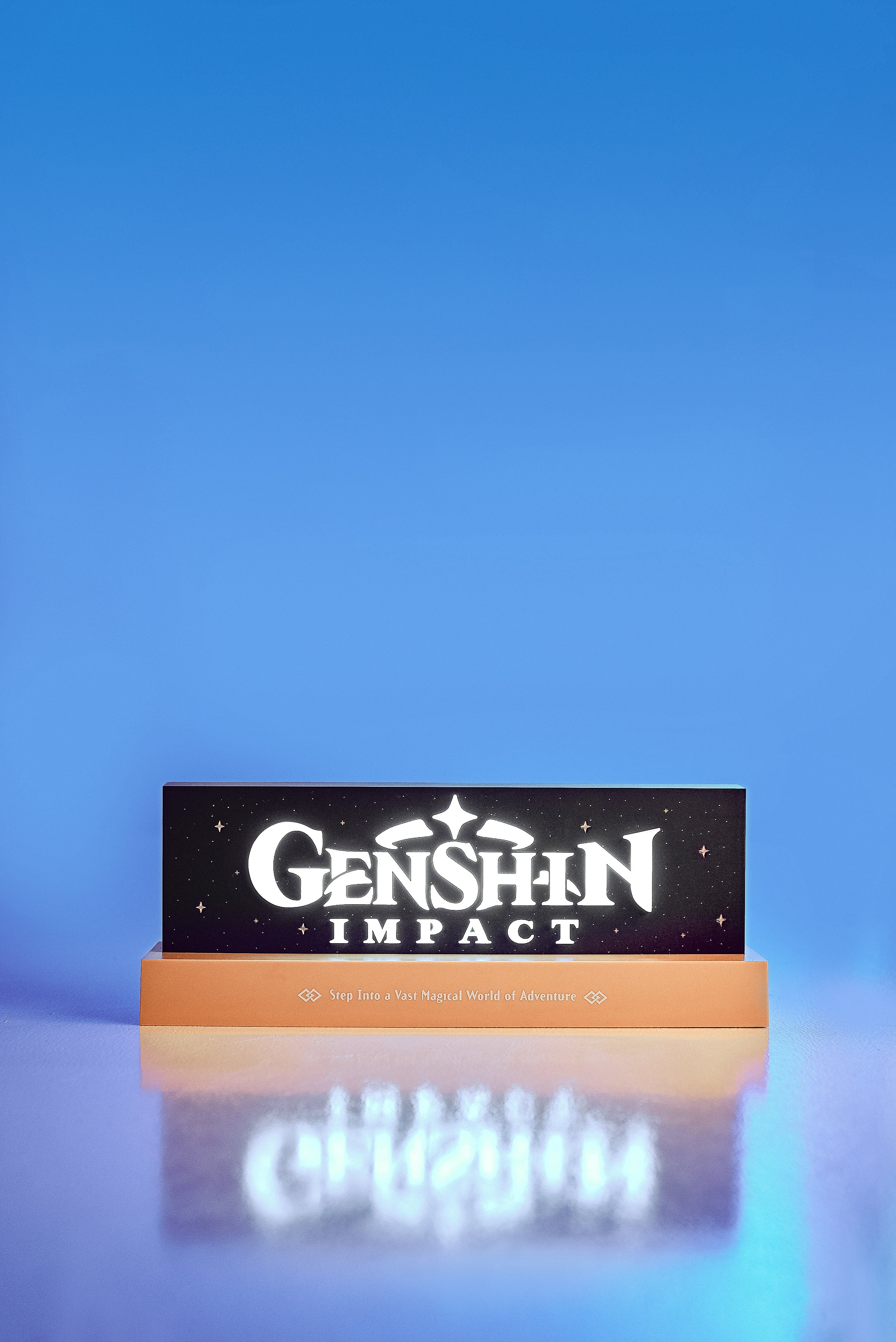 原神 Genshin Impact: The Official Licensed Light